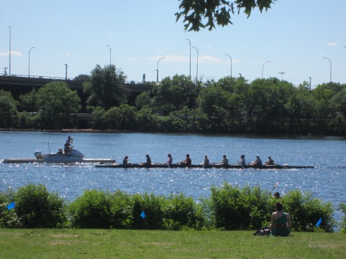 Learn-to-row at the Riverside Boat Club!